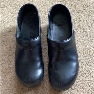 Dansko size 41 clogs
